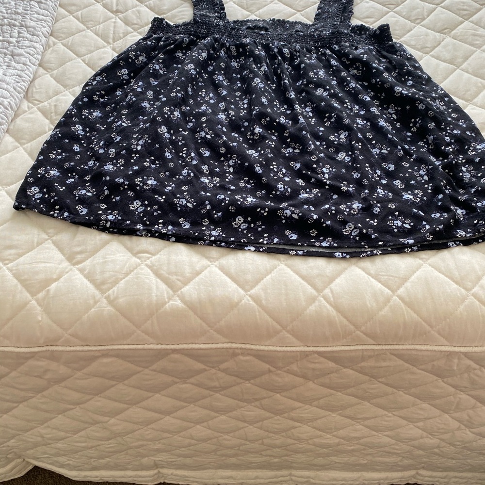 Great little sun top new never worn